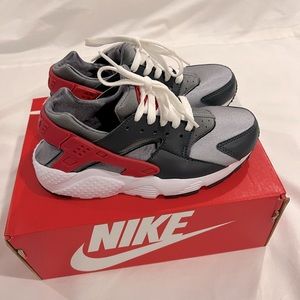 Boys Nike sneakers